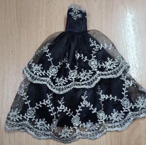 1991 Mattel Vintage Black And Silver Classy Barbie Dress